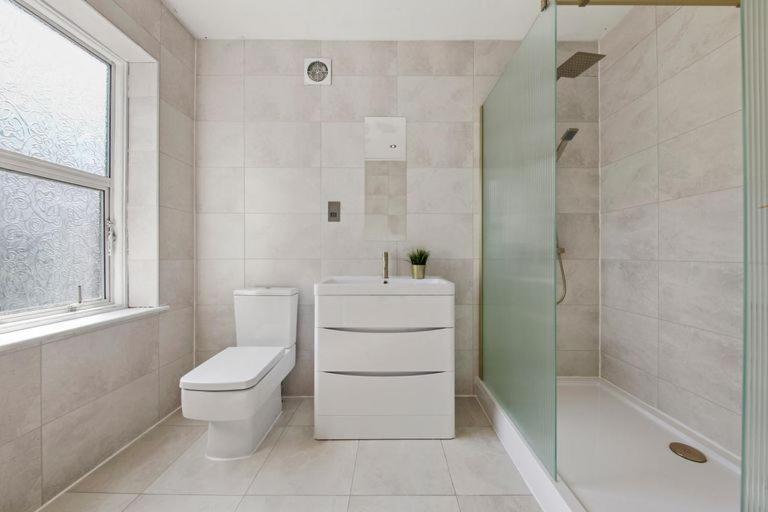 Stunning Studio Flat With Free On-Street Parking! Plumstead  Eksteriør bilde