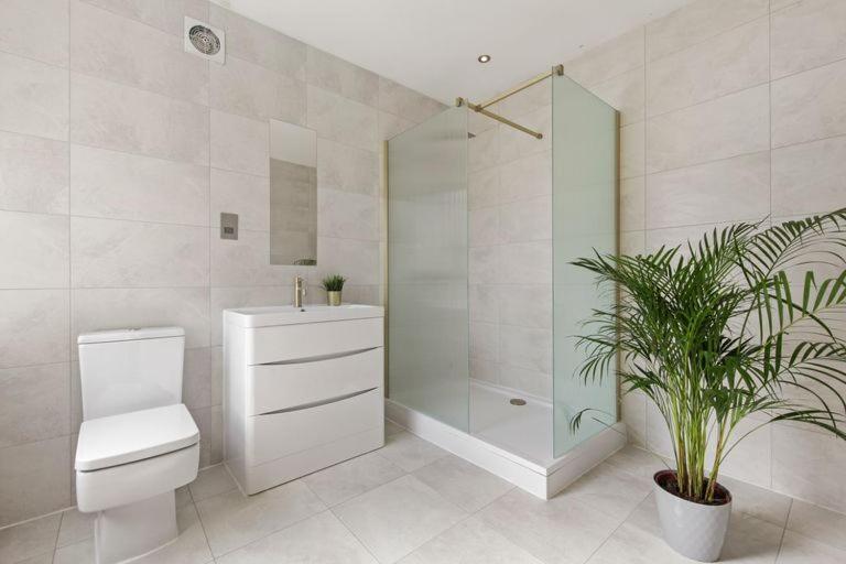 Stunning Studio Flat With Free On-Street Parking! Plumstead  Eksteriør bilde